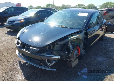 2018 Tesla Model 3 Long Range/Performance from USA, damaged, VIN 5YJ3E1EB2JF082671